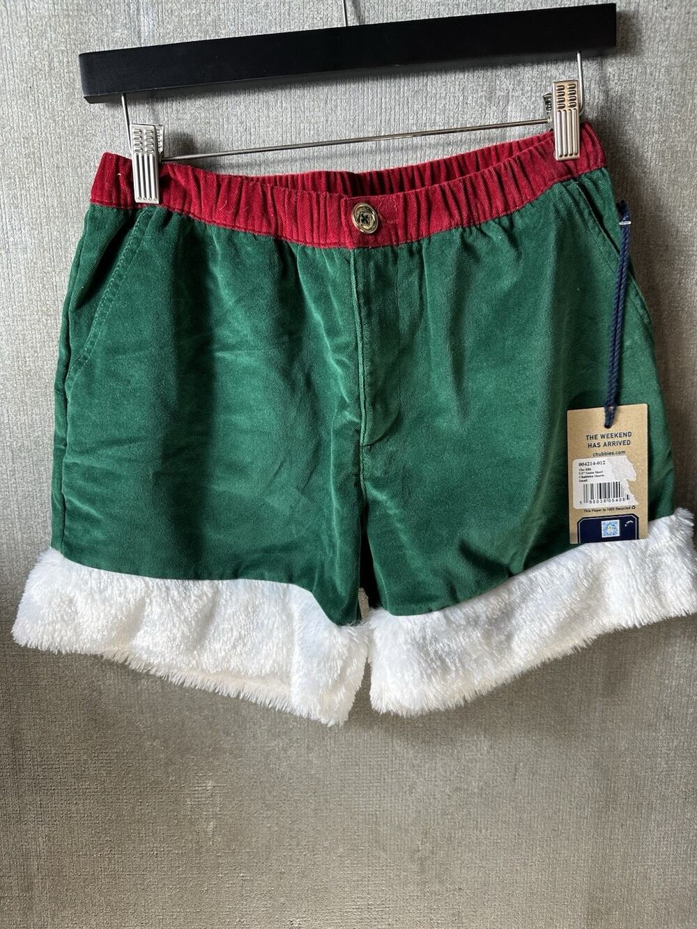 Christmas Green Fur Trim “ The Elf” shorts 5.5 NWT By Chubbies. small